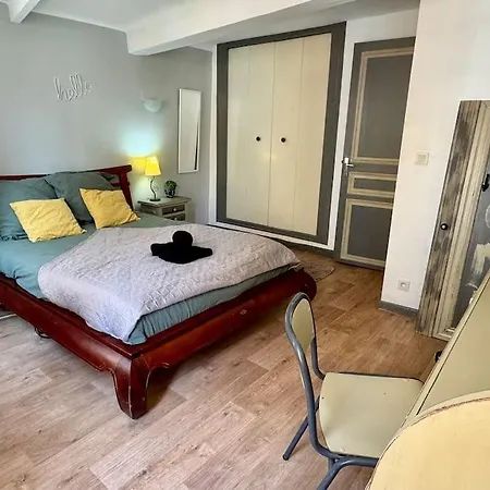Apartment Ammonite *